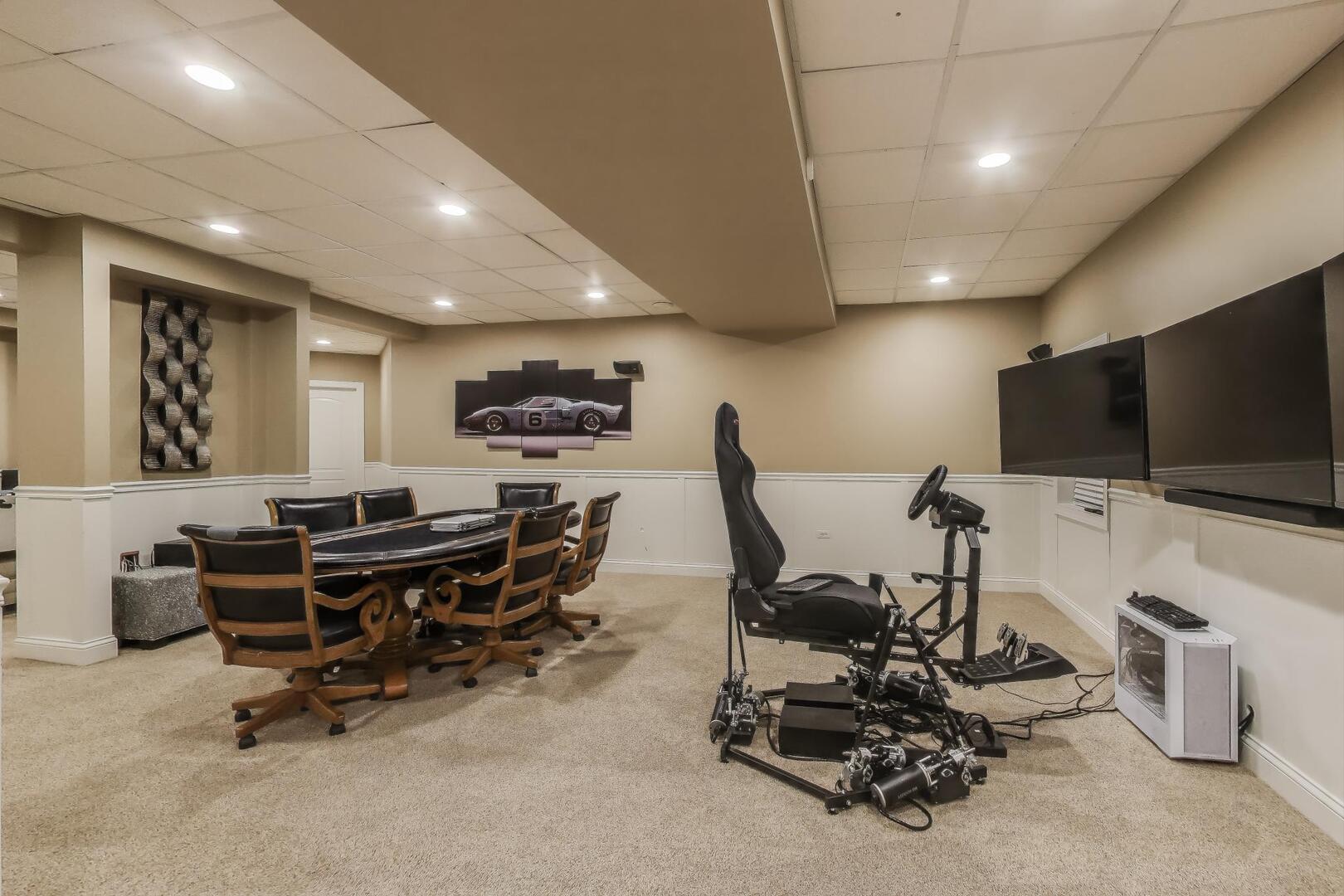 Naperville, Illinois 60540, United States, 4 Bedrooms Bedrooms, ,5 BathroomsBathrooms,Residential,Active,210511