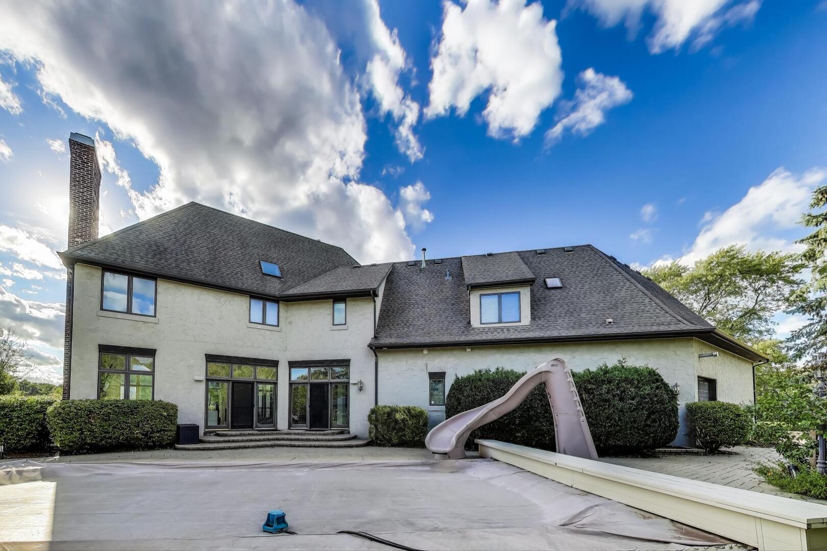 Naperville, Illinois 60540, United States, 4 Bedrooms Bedrooms, ,5 BathroomsBathrooms,Residential,Active,210511