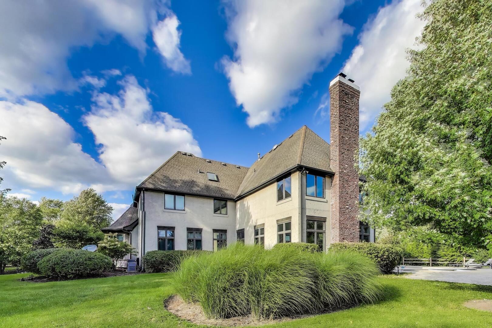 Naperville, Illinois 60540, United States, 4 Bedrooms Bedrooms, ,5 BathroomsBathrooms,Residential,Active,210511