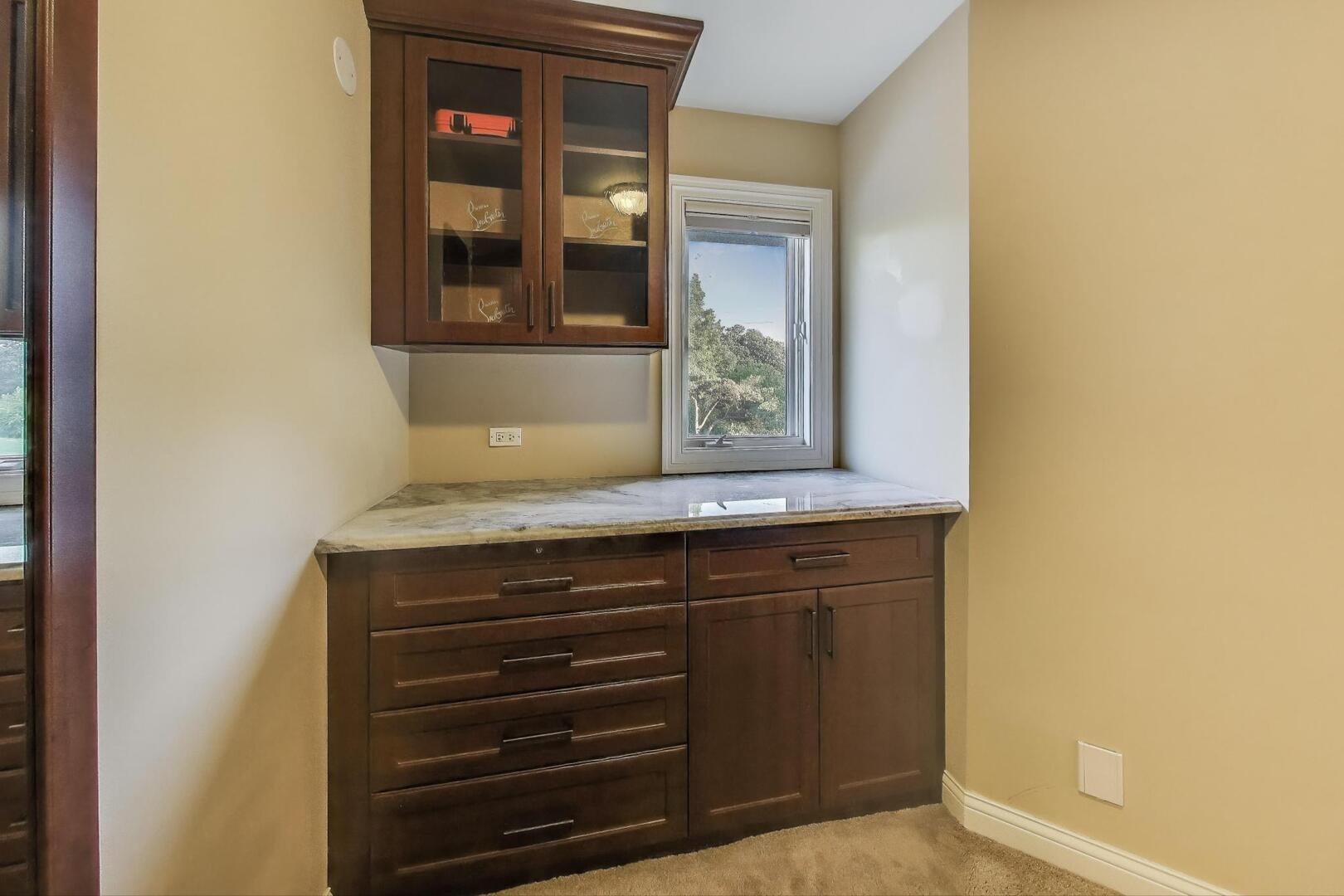 Naperville, Illinois 60540, United States, 4 Bedrooms Bedrooms, ,5 BathroomsBathrooms,Residential,Active,210511