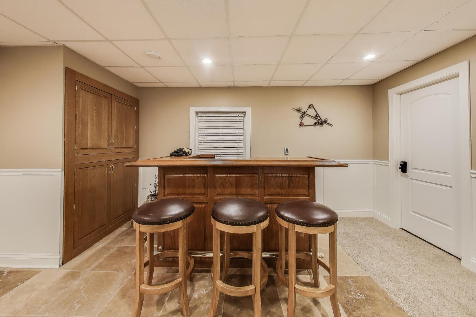 Naperville, Illinois 60540, United States, 4 Bedrooms Bedrooms, ,5 BathroomsBathrooms,Residential,Active,210511