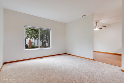 Tiny photo for 349 ABINGTON WOODS Drive #349, Aurora, IL 60502 (MLS # 12729413)