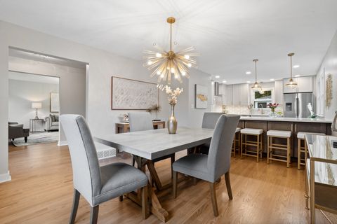 Tiny photo for 215 45th Street, Western Springs, IL 60558 (MLS # 12508375)