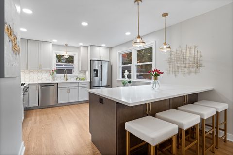 Tiny photo for 215 45th Street, Western Springs, IL 60558 (MLS # 12508375)