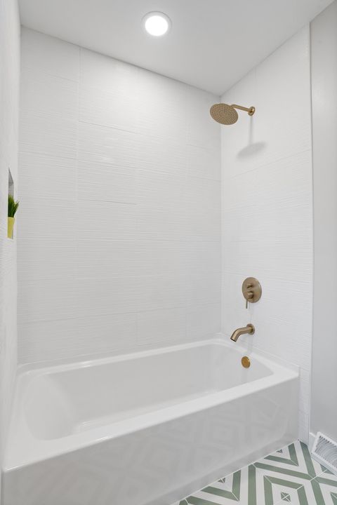 Tiny photo for 215 45th Street, Western Springs, IL 60558 (MLS # 12508375)