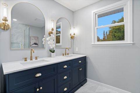 Tiny photo for 215 45th Street, Western Springs, IL 60558 (MLS # 12508375)