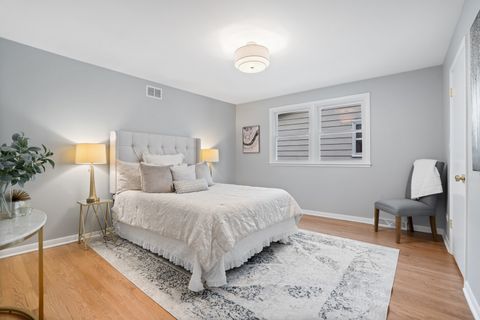 Tiny photo for 215 45th Street, Western Springs, IL 60558 (MLS # 12508375)