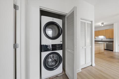 Tiny photo for 2045 W Concord Place #307, Chicago, IL 60647 (MLS # 12730998)