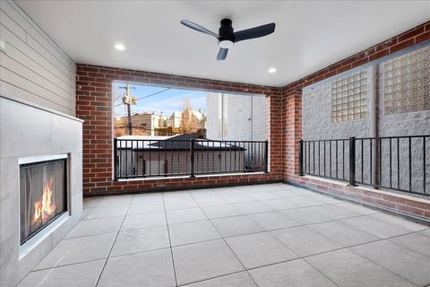 Tiny photo for 2435 N Clybourn Avenue #1S, Chicago, IL 60614 (MLS # 12534209)