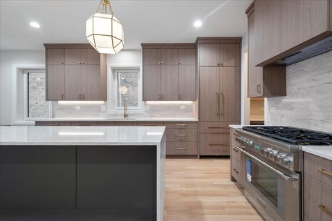 Tiny photo for 2435 N Clybourn Avenue #1S, Chicago, IL 60614 (MLS # 12534209)