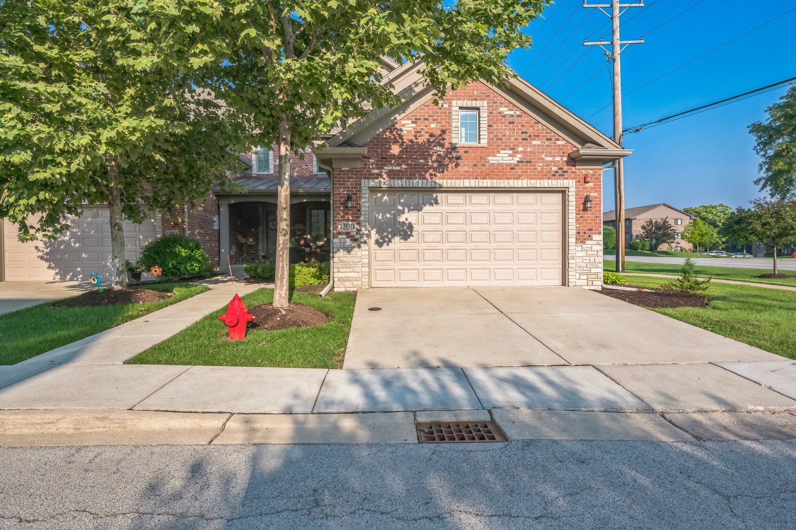 1200 E Charles Lane