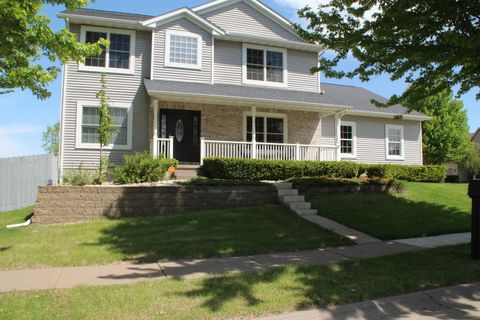Photo of 6911 Madison Street, Davenport, IA 52806 (MLS # 12637793)