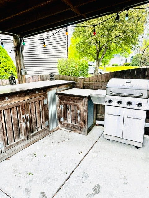 Tiny photo for 2203 Brookwood Drive, South Elgin, IL 60177 (MLS # 12659688)