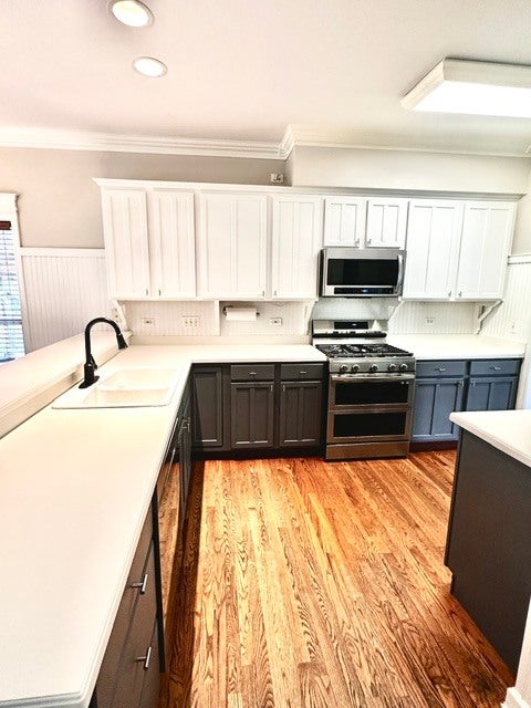 Tiny photo for 2203 Brookwood Drive, South Elgin, IL 60177 (MLS # 12659688)