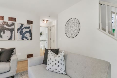 Tiny photo for 334 Concord Square, Gurnee, IL 60031 (MLS # 12491813)