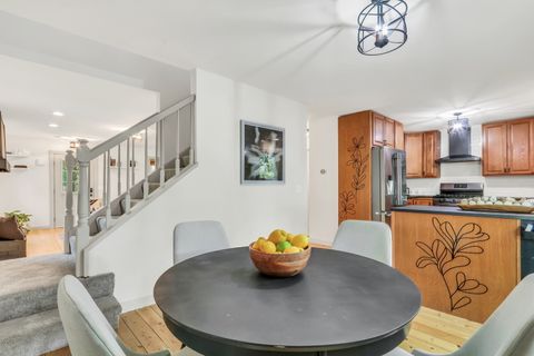 Tiny photo for 334 Concord Square, Gurnee, IL 60031 (MLS # 12491813)