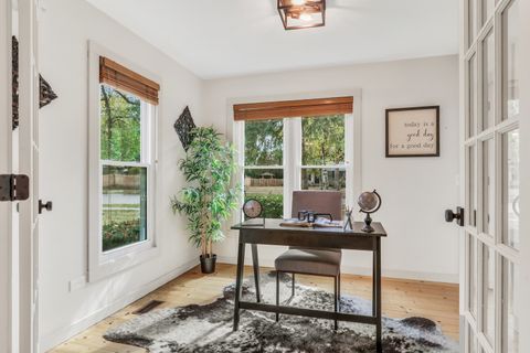 Tiny photo for 334 Concord Square, Gurnee, IL 60031 (MLS # 12491813)