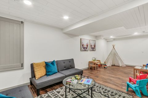 Tiny photo for 334 Concord Square, Gurnee, IL 60031 (MLS # 12491813)