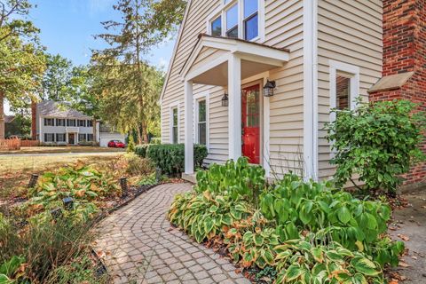 Tiny photo for 334 Concord Square, Gurnee, IL 60031 (MLS # 12491813)