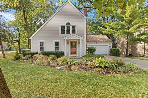 Photo of 334 Concord Square, Gurnee, IL 60031 (MLS # 12491813)