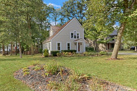 Tiny photo for 334 Concord Square, Gurnee, IL 60031 (MLS # 12491813)