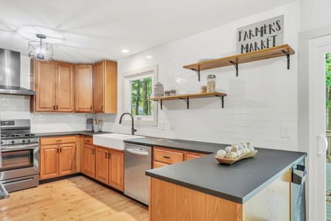 Tiny photo for 334 Concord Square, Gurnee, IL 60031 (MLS # 12491813)