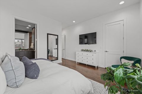 Tiny photo for 2491 N Milwaukee Avenue #4S, Chicago, IL 60647 (MLS # 12593882)