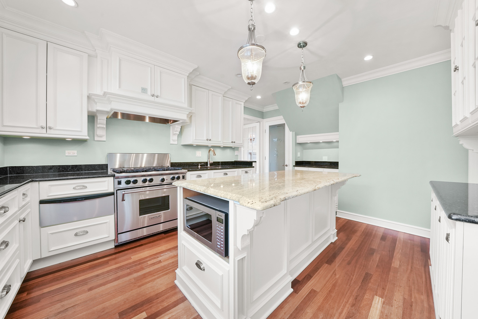 1120 N LAKE SHORE Drive 18CD