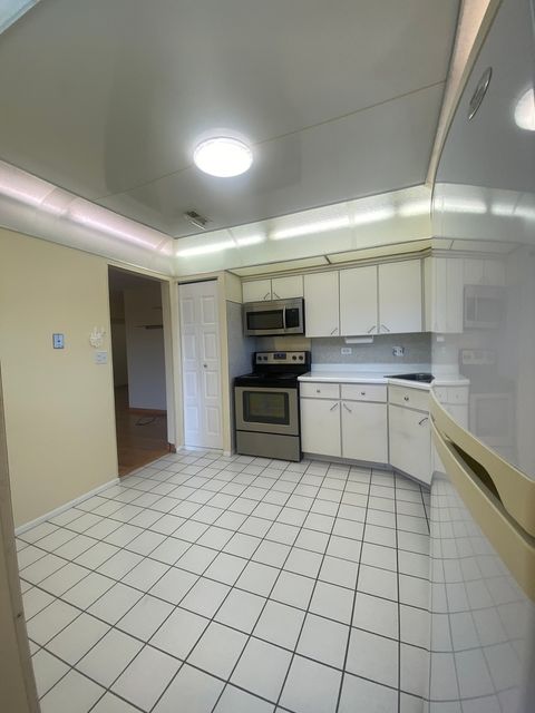 Tiny photo for 9375 LANDINGS Lane #504, Des Plaines, IL 60016 (MLS # 12601808)