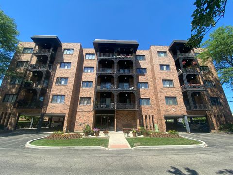 Photo of 9375 LANDINGS Lane #504, Des Plaines, IL 60016 (MLS # 12601808)