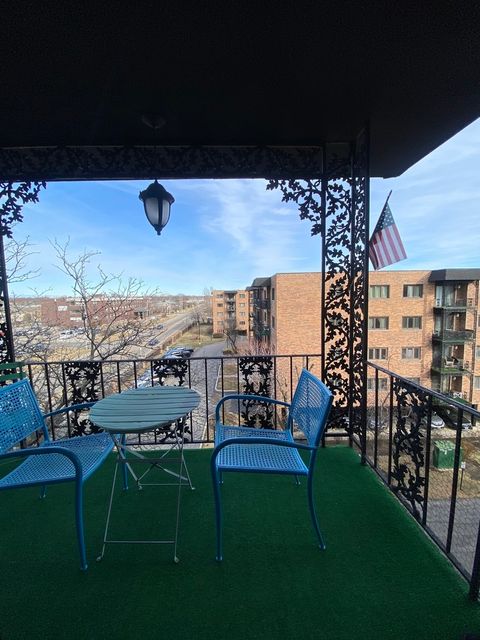 Tiny photo for 9375 LANDINGS Lane #504, Des Plaines, IL 60016 (MLS # 12601808)