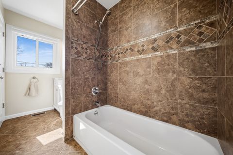 Tiny photo for 1660 JEFFERSON Road, Hoffman Estates, IL 60169 (MLS # 12610958)