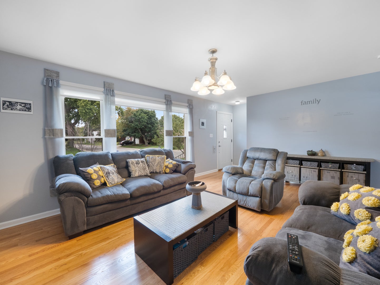 10050 Westmanor Drive