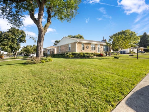 Tiny photo for 10050 Westmanor Drive, Franklin Park, IL 60131 (MLS # 12784086)