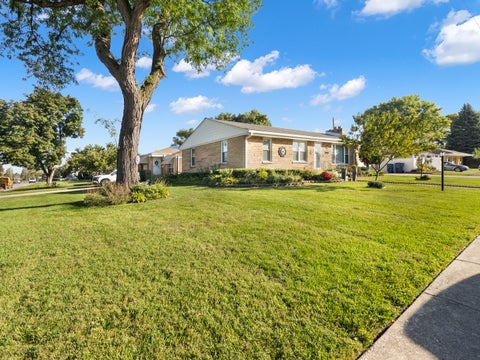 Tiny photo for 10050 Westmanor Drive, Franklin Park, IL 60131 (MLS # 12784086)