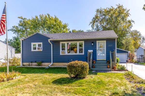 1627 FERRY ST, WAUKEGAN, IL 60087 - Image 87e34c28caef63ca38065b7a16da4ec6/2143638199