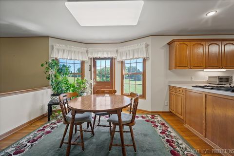 Tiny photo for 413 Dover Court, Yorkville, IL 60560 (MLS # 12461857)