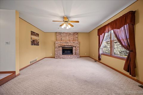 Tiny photo for 413 Dover Court, Yorkville, IL 60560 (MLS # 12461857)