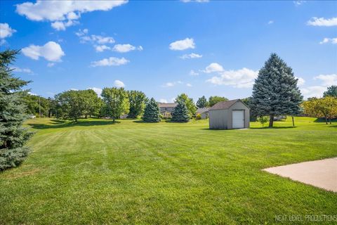 Tiny photo for 413 Dover Court, Yorkville, IL 60560 (MLS # 12461857)