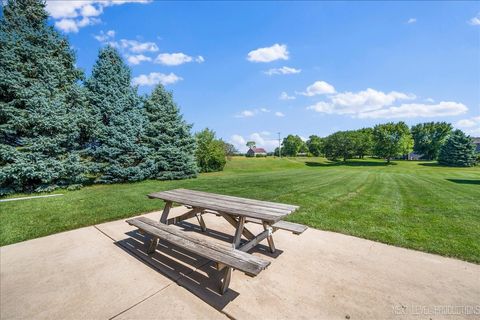 Tiny photo for 413 Dover Court, Yorkville, IL 60560 (MLS # 12461857)