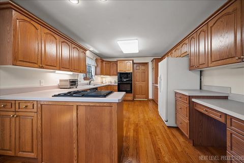 Tiny photo for 413 Dover Court, Yorkville, IL 60560 (MLS # 12461857)