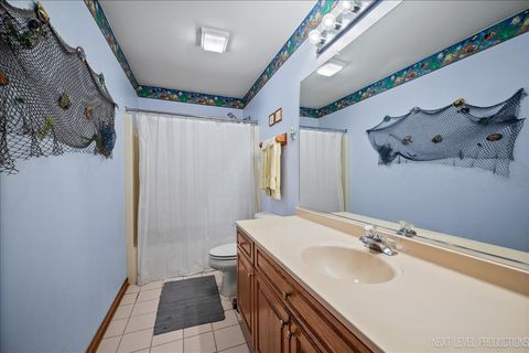 Tiny photo for 413 Dover Court, Yorkville, IL 60560 (MLS # 12461857)