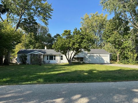 Photo of 25462 W Arcade Drive S, Lake Villa, IL 60046 (MLS # 12488414)