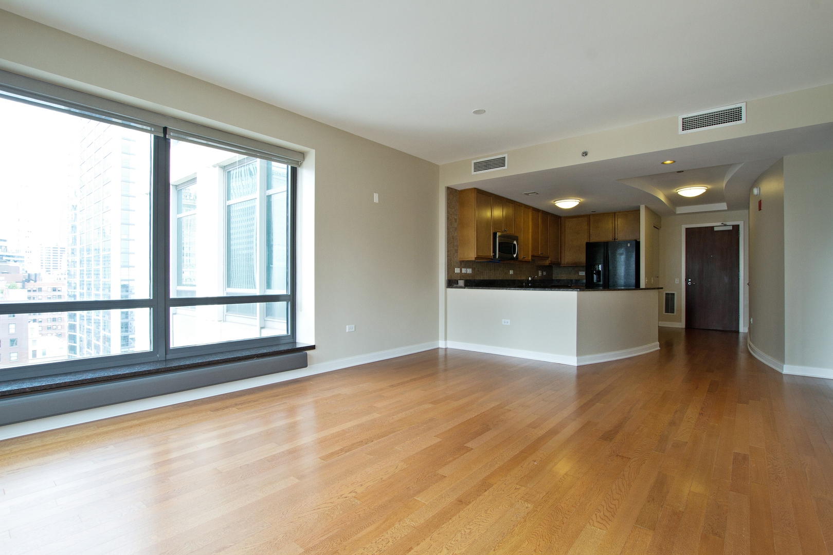 130 N Garland Court 2702