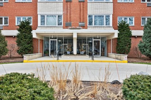 Photo of 2033 Sherman Avenue #504, Evanston, IL 60201 (MLS # 12570222)