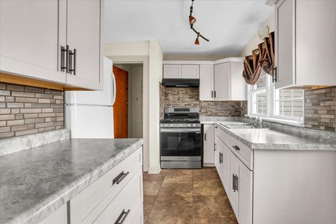 Tiny photo for 3234 E Fulton Avenue, Decatur, IL 62521 (MLS # 12629220)