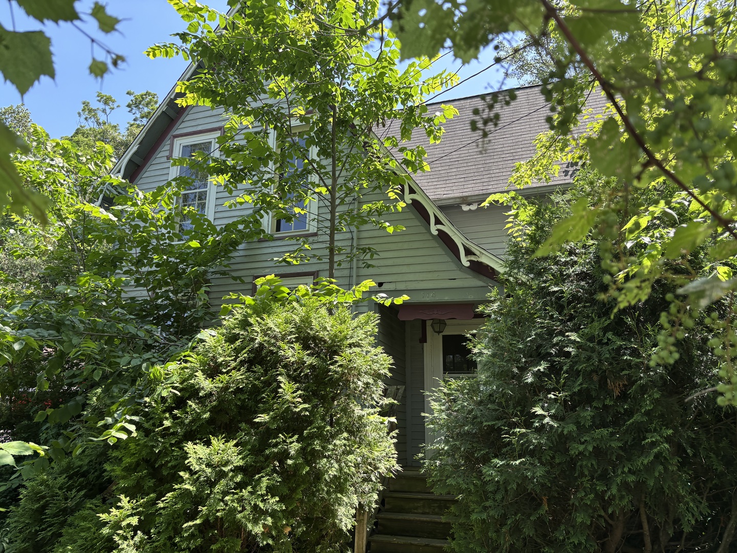 114 E Brown Street