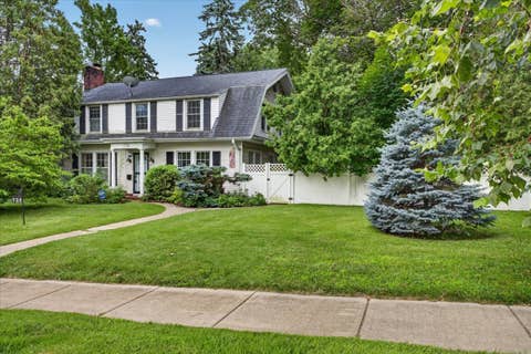 Photo of 732 John Street, Rockford, IL 61103 (MLS # 12705585)