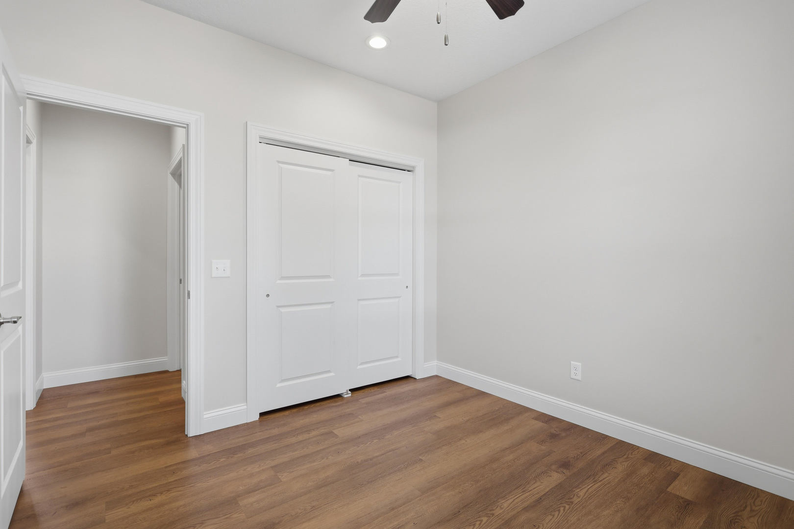 5505 East Creekside Lane