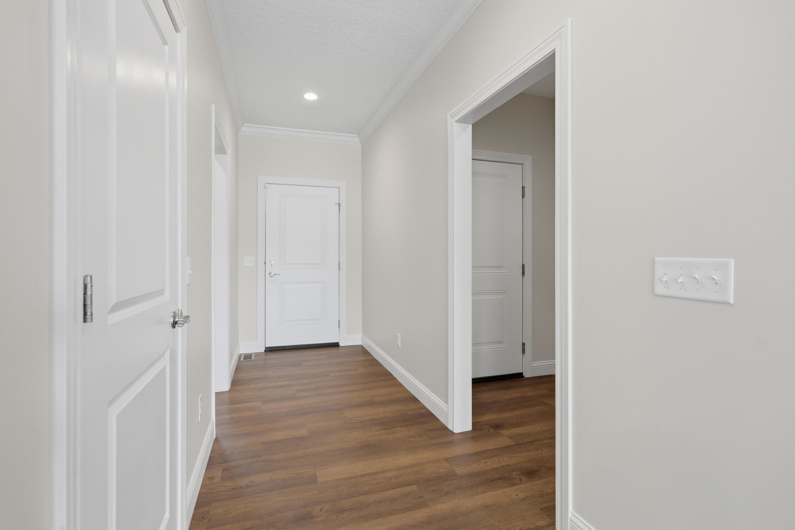 5505 East Creekside Lane